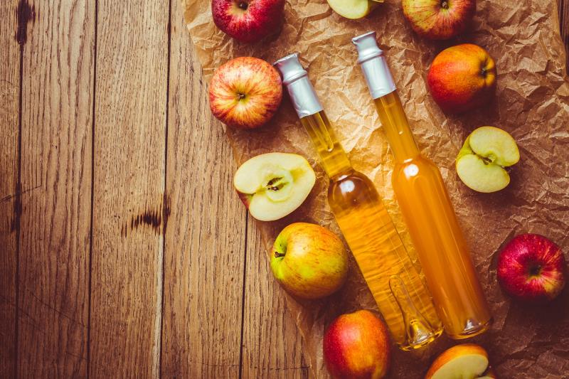 Яблочный уксус: польза и вред добавки для организма